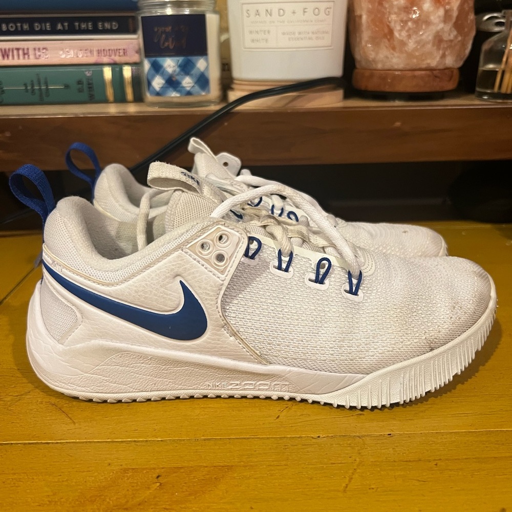 Women’s Nike Volleyball shoes size 6